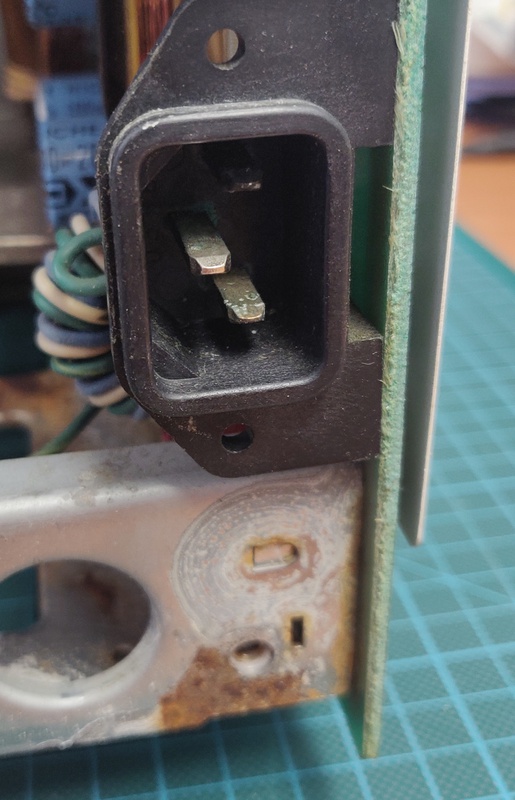 Power connector